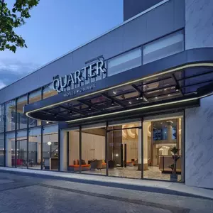 отель The Quarter Hotel Onnut