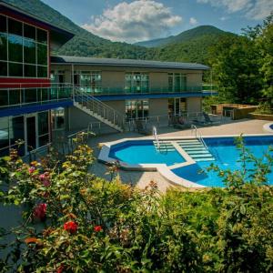 отель Грааль Ахцу (Монастырь)