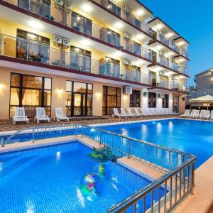 отель Leonsia Family Hotel
