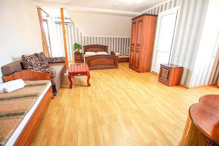 Отель Три Пальмы в Имеретинская Бухта - Россия