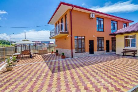 Отель Август Гостевой Дом в Сириус - Россия