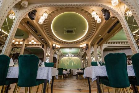 Отель Золотая империя в Махачкала - Россия