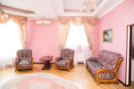 Отель Золотая империя в Махачкала - Россия