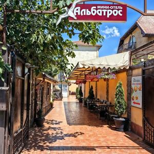 отель Альбатрос (ул. Б. Хмельницкого)