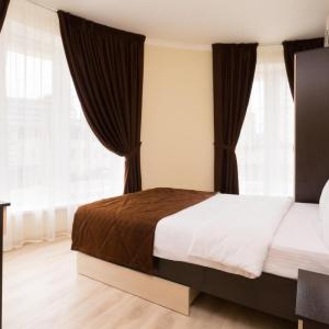 отель Sunrise Гостевой Дом (ул. Полтавская)