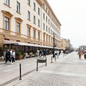 отель Steps Hotel