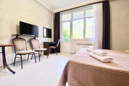 Отель Mountain Hill Апарт-отель в Поселок Красная Поляна - Россия