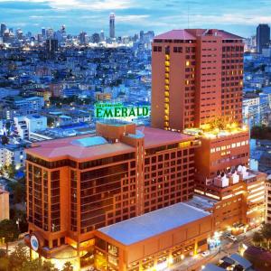 отель The Emerald Hotel
