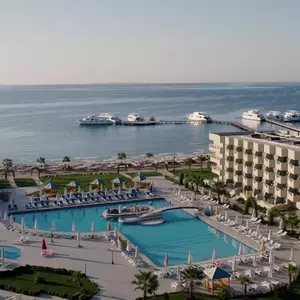 отель Seven Seas Jolie Bay