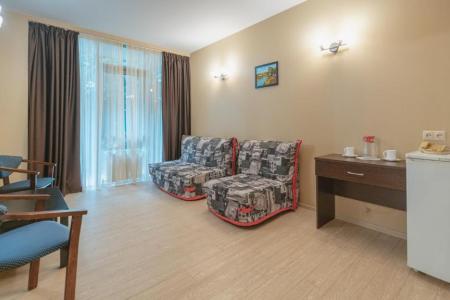 Хоста (ул. Платановая)