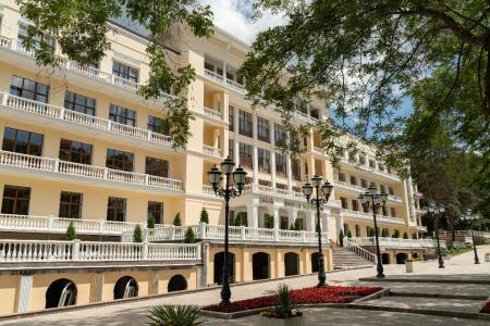 Отель Санаторий Дворец Нарзанов в Кисловодск - Россия