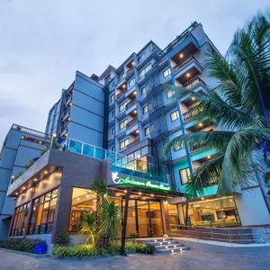 отель Andaman Breeze Resort