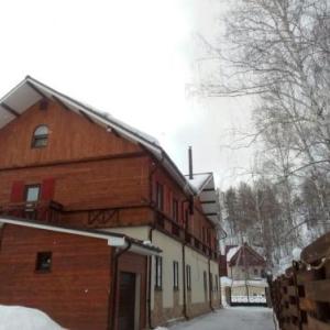 отель Mari Chalet