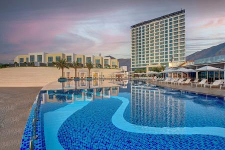 Отель Royal M Hotel & Resort Al Aqah Beach by Gewan в Фуджейра - ОАЭ