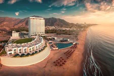 Отель Royal M Hotel & Resort Al Aqah Beach by Gewan в Фуджейра - ОАЭ