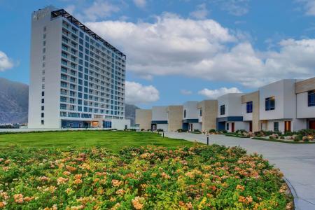 Отель Royal M Hotel & Resort Al Aqah Beach by Gewan в Фуджейра - ОАЭ