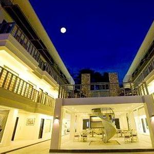 отель Erus Suites Hotel