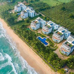 отель Oceanfront Condominiums - Nilaveli