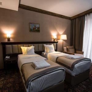 отель Konyak Hotel