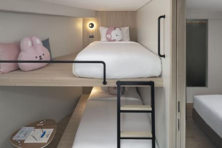 Отель JonoX Phuket Karon в пляж Карон - Таиланд