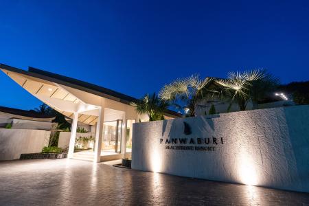 Отель Panwaburi Beachfront Resort в пляж Панва - Таиланд