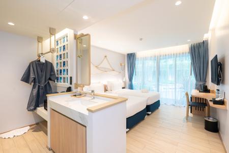 Отель Panwaburi Beachfront Resort в пляж Панва - Таиланд