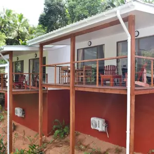 отель Cashew Nut Grove Chalets