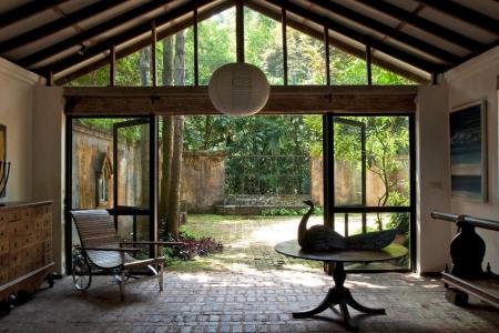 Отель Lunuganga Bentota в Бентота - Шри-Ланка