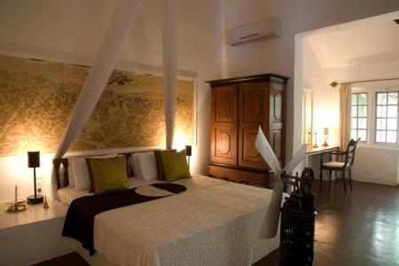 Отель Lunuganga Bentota в Бентота - Шри-Ланка