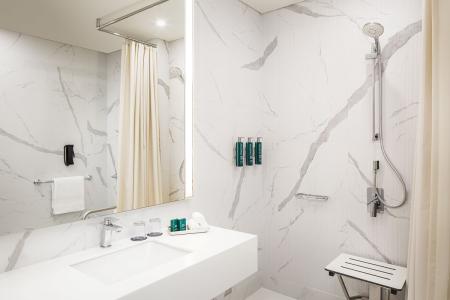 Отель Doubletree By Hilton Fujairah City в Фуджейра - ОАЭ