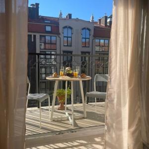 отель Romantic city apartments