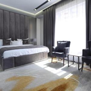 отель Bourbon Boutique Hotel
