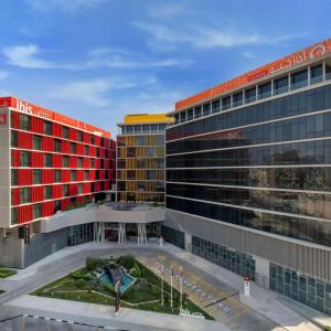 отель Ibis Doha