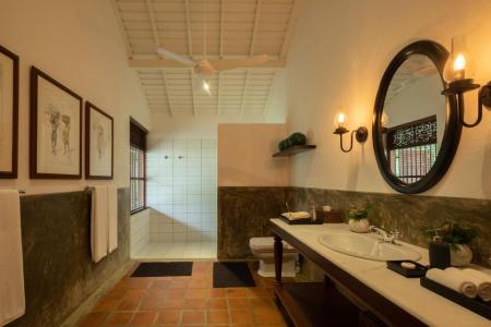 Отель Uga Riva Negombo в Негомбо - Шри-Ланка