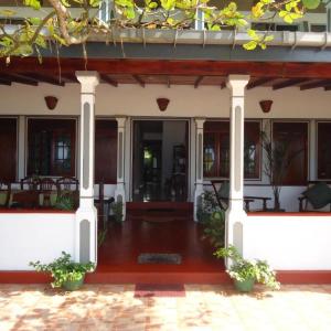 отель Whitepearl Beach