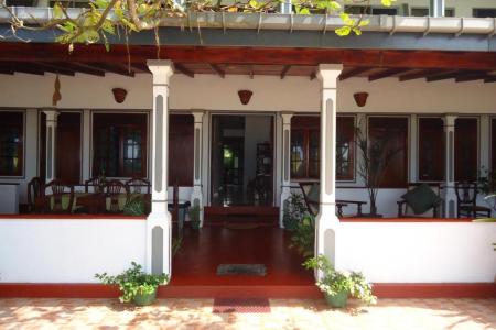 Отель Whitepearl Beach в Хиккадува - Шри-Ланка