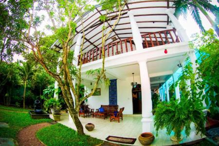 Отель Mothers Place Nimala в Хиккадува - Шри-Ланка