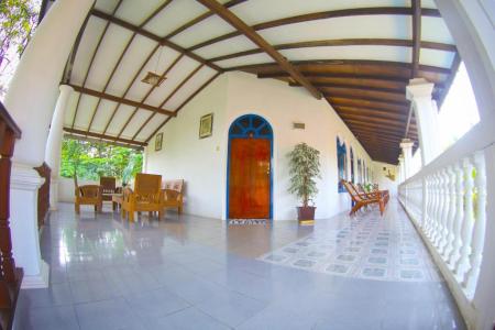 Отель Mothers Place Nimala в Хиккадува - Шри-Ланка