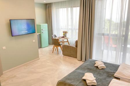 Отель Sun City and Sea season Apartments на Ленина 52 (ЖК Кристалл) в Светлогорск - Россия