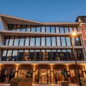 отель Bazzar Boutique Hotel