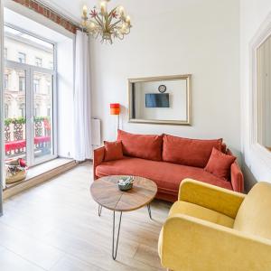 отель Петровские Апартаменты (Малый пр-т Петроградской стороны 1/3)