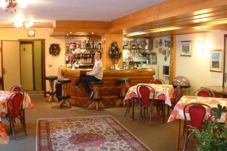 Отель Europa в Мадонна ди Кампильо - Италия