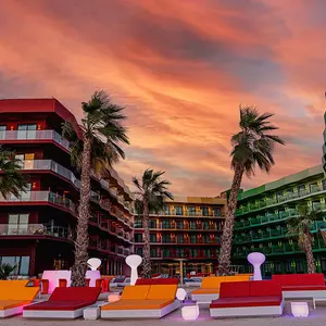отель Voco Monaco Dubai