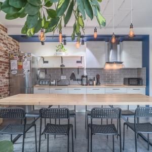 отель Guest House Hot Place