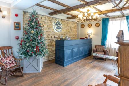 Отель Pine Chalets в Гудаури - Грузия