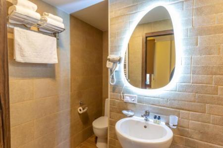 Отель Pine Chalets в Гудаури - Грузия