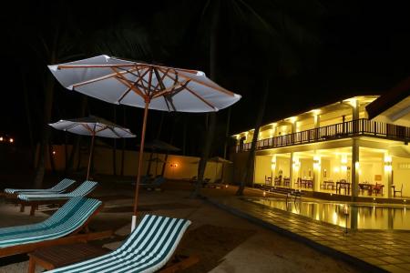 Отель The Beach Hotel Oasis Bridge (Ambalangoda) в Галле - Шри-Ланка