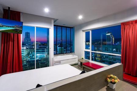 Отель Neon Patong Hotel в пляж Патонг - Таиланд