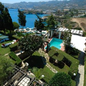 отель Eva Mare Hotel & Suites