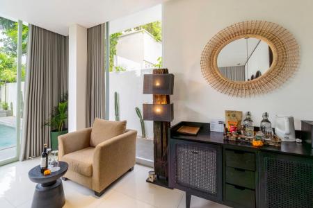 Отель Monolocale Resort Seminyak by iNi Vie Hospitality - Luxury Art Living Experience в о. Бали - Индонезия